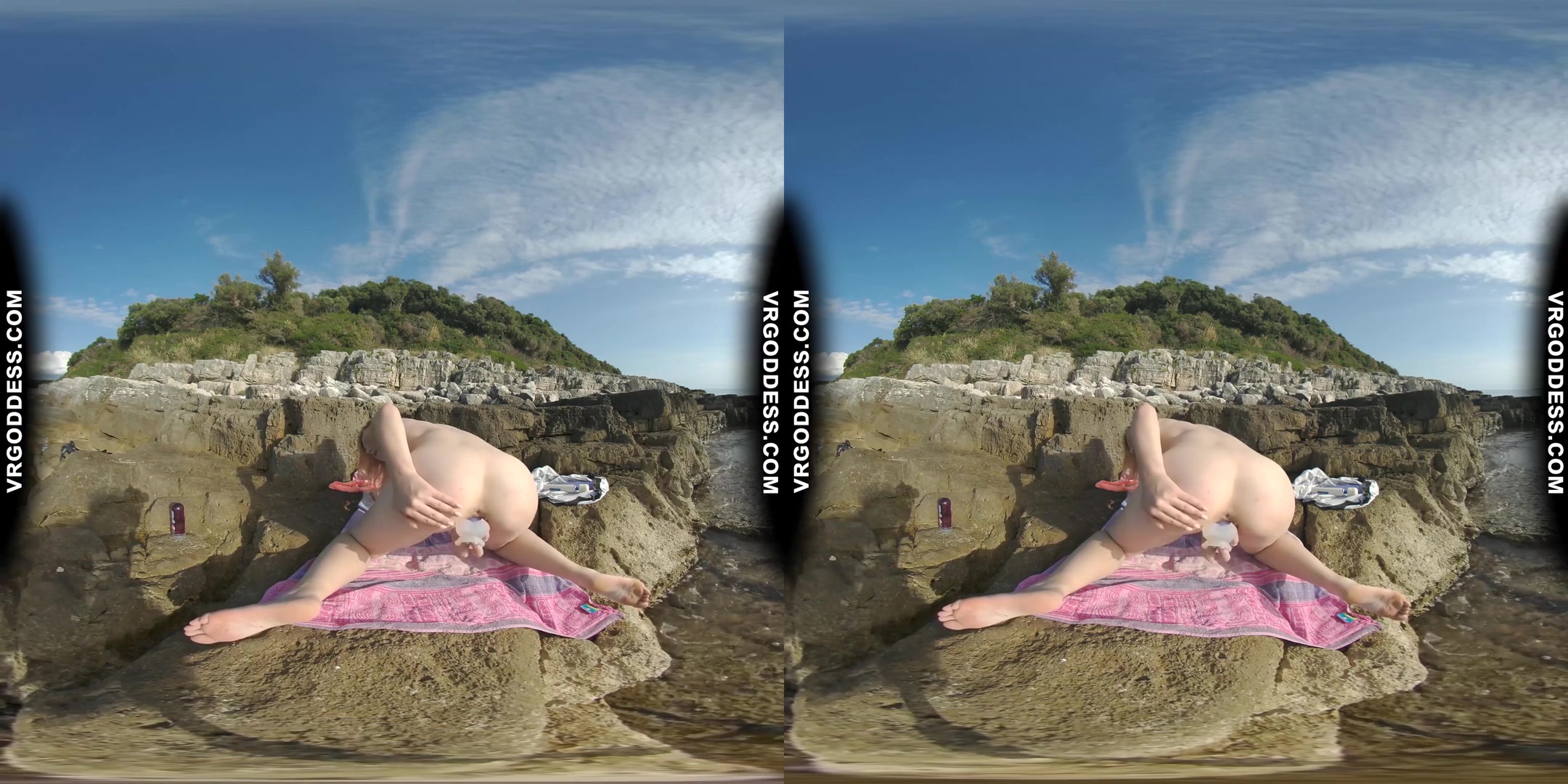 Risky Public Beach Masturbating On Vacation With Hot Ginger Lea Sunbathing And Vibrating Rfo