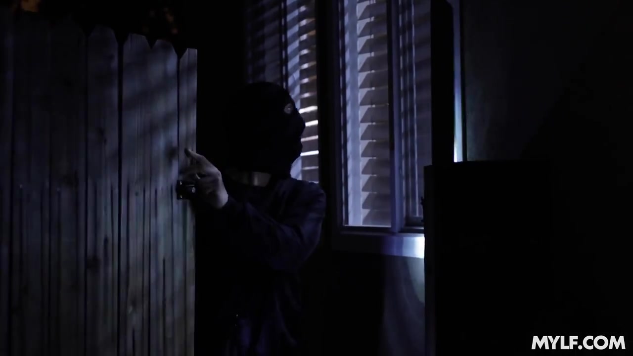 Horny Burglar - MYLF