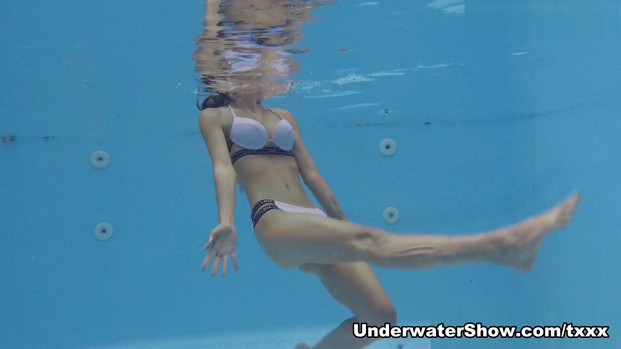 Hermione Ganger Video - UnderwaterShow