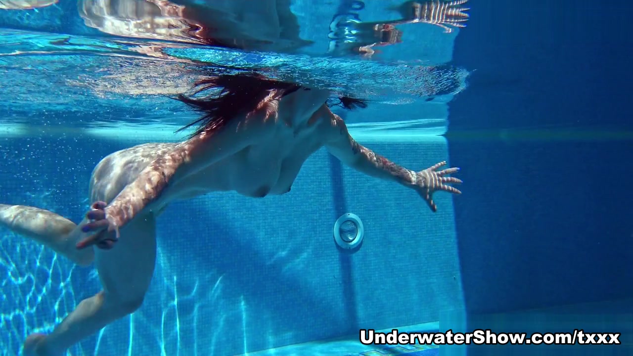 Blossom Sheril Video - UnderwaterShow