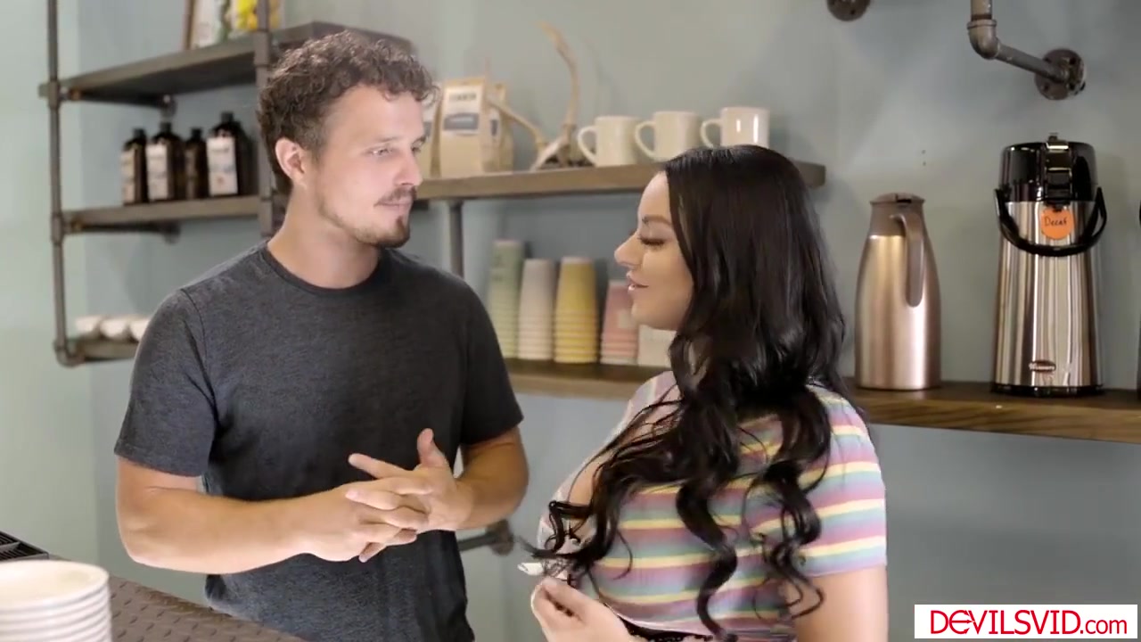 Big T, Not Yet And Payton Preslee - A Guy Licks And Fucks His