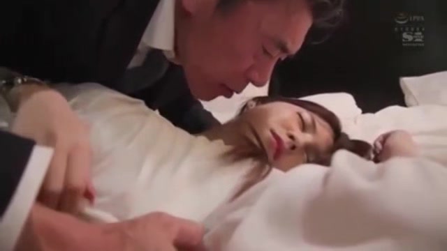 05434,A bitch is fully exposed during sex!