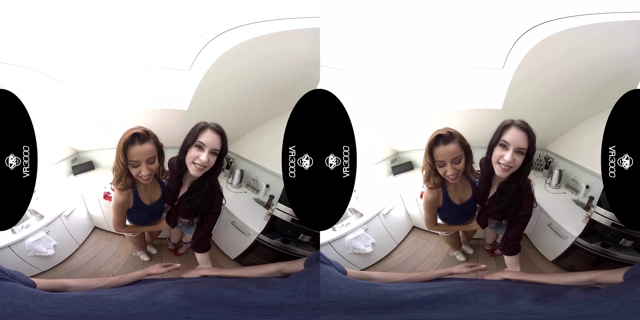 Vanna Bardot & Anna De Ville in 4th of July Threesome - VR3000