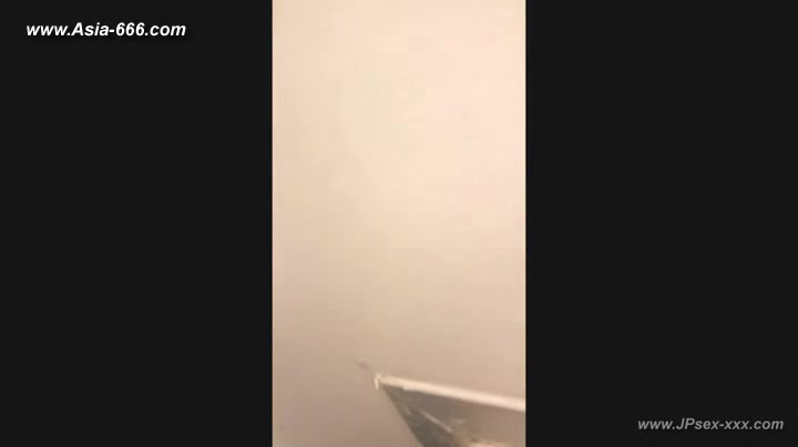 chinese girls go to toilet.110