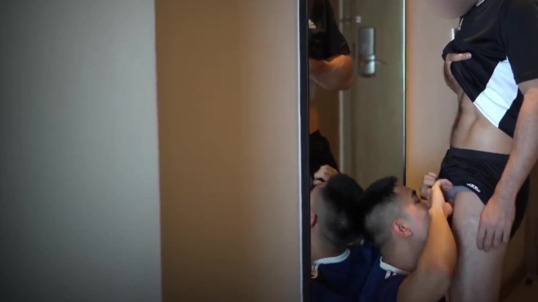 Boyfriends Play Sports Soccer Beautiful Body Invite Boys With Team To Go To Hotel Fuck
