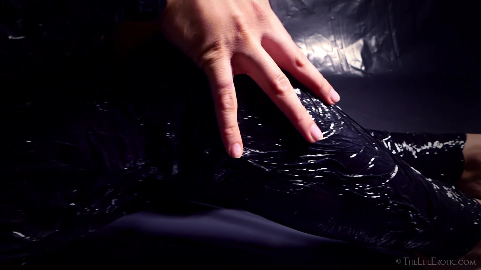 Black And Wet - Lucia - TheLifeErotic