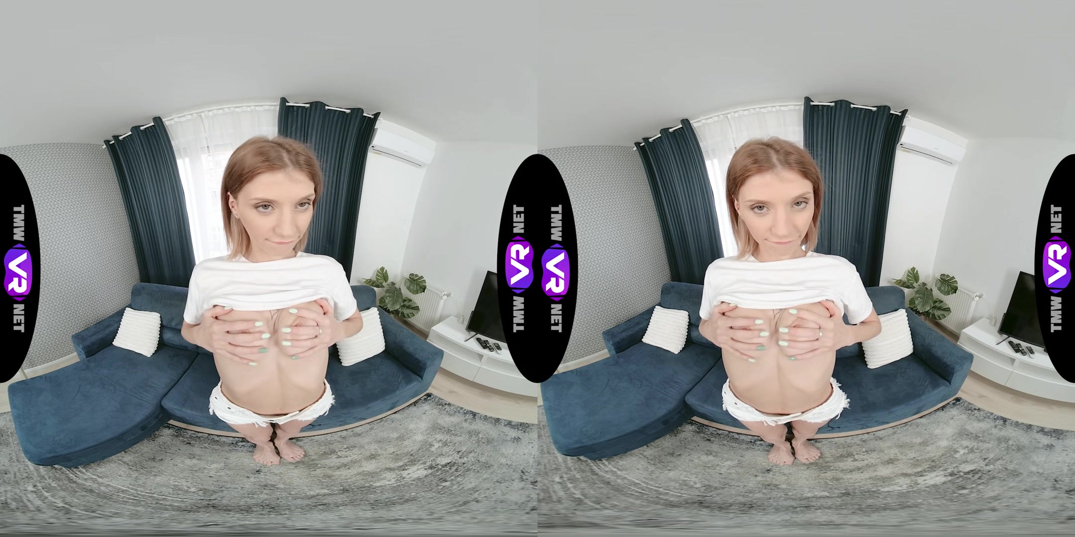 No lingerie under clothes