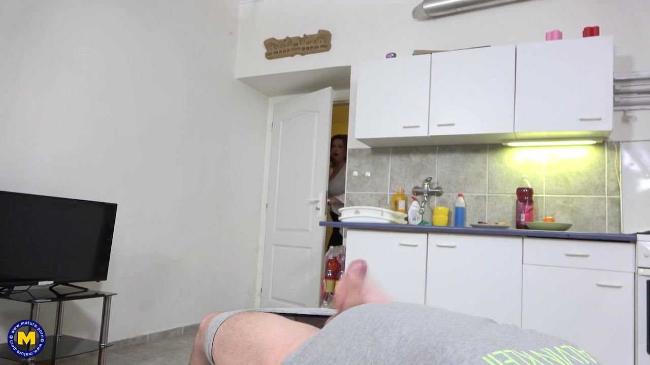 A Naughty Mature Big And Small Breasted Threesome In Pov Style - MatureNl