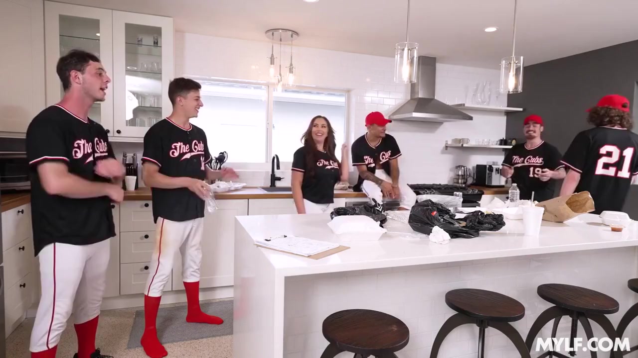 New A Le-agu-e Of H-er Ow-n Part 3 B-rin-g It H-om-e 23-10-2023 Streamvid.net - Callie Brooks
