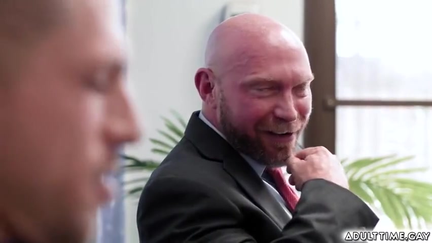 Killian Knox And Roman Todd - Almost Caught Fucking Mascular