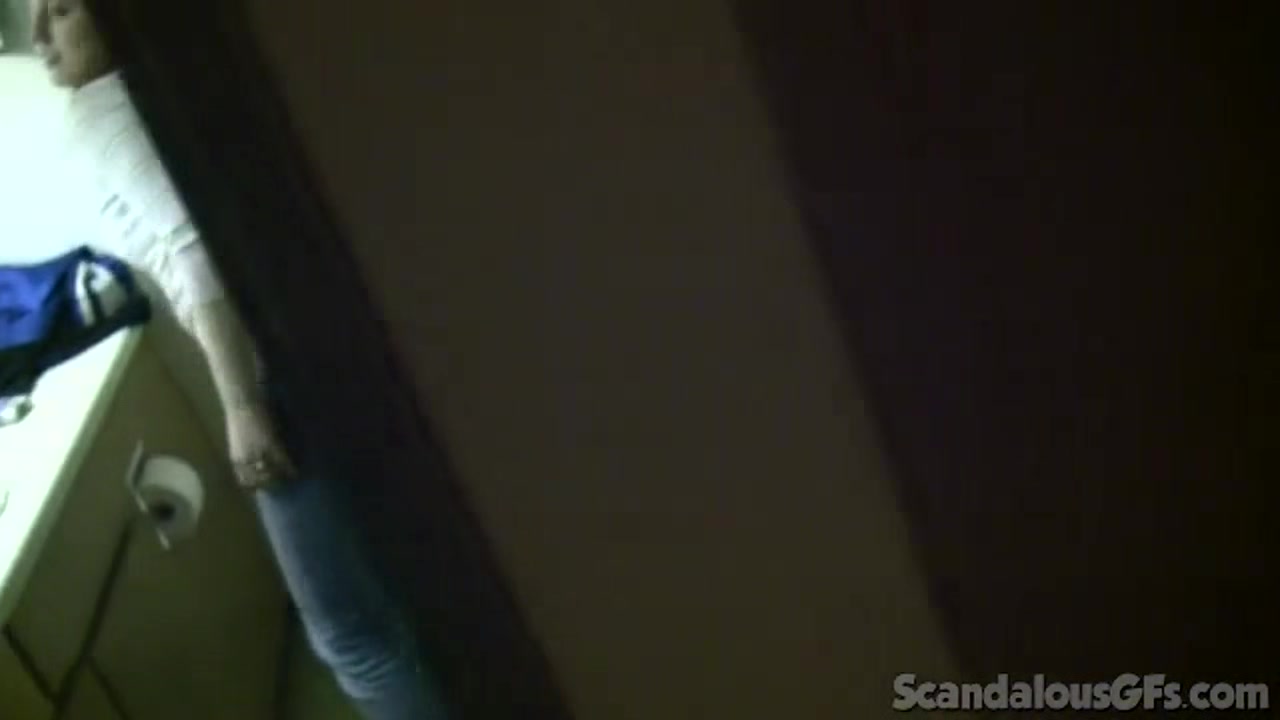 Amateur slut getting doggystyled
