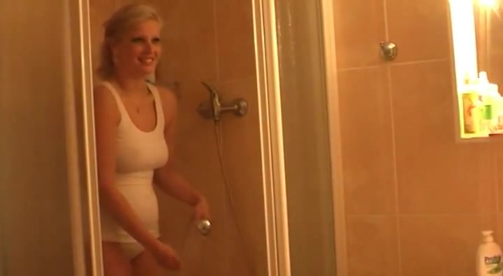 Real czech blonde plays with horny guy in shower