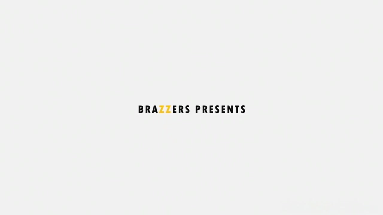 Hot milf Brandi Love gets some young cock - Brazzers