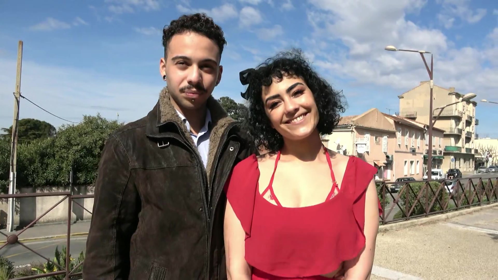 Azylis seals her relationship with J&M sauce!