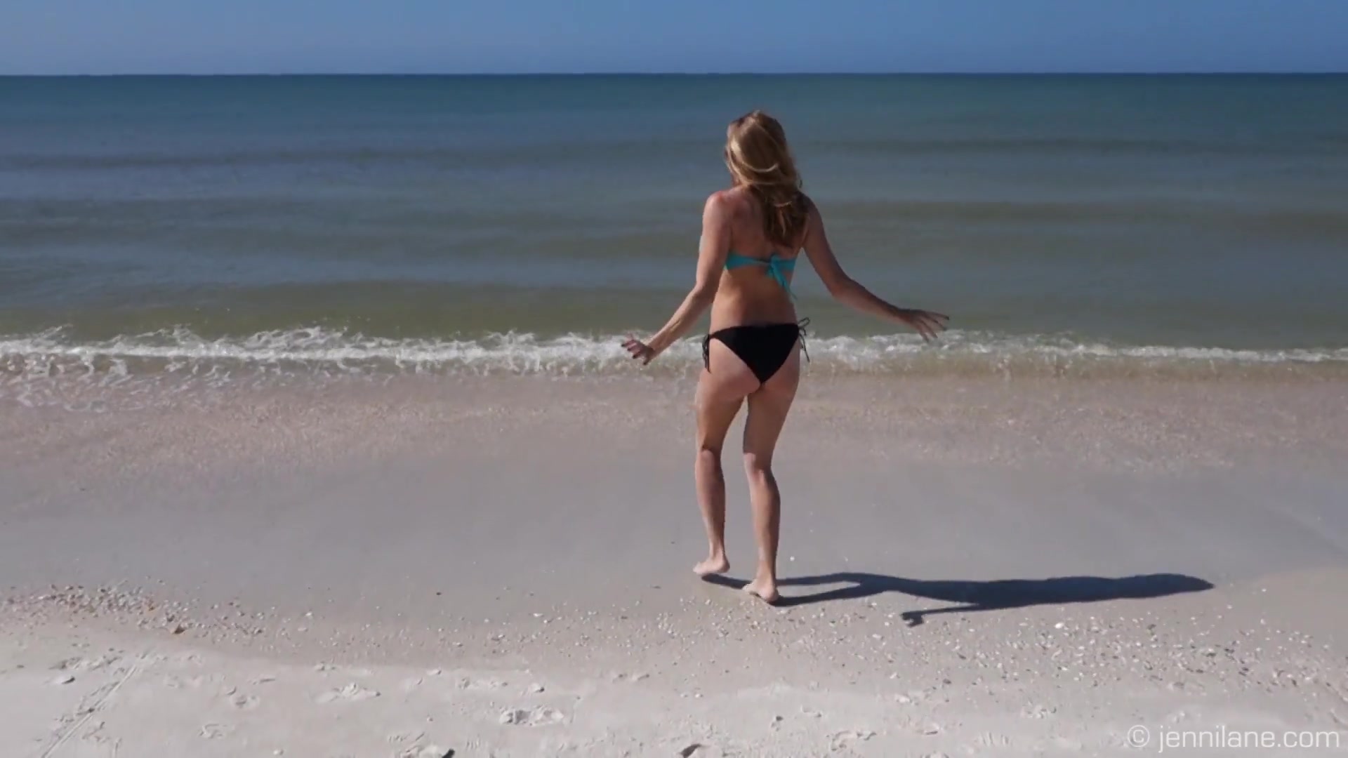 Jenni Lanes Beach Frolic - Sex Movies Featuring Jennilane