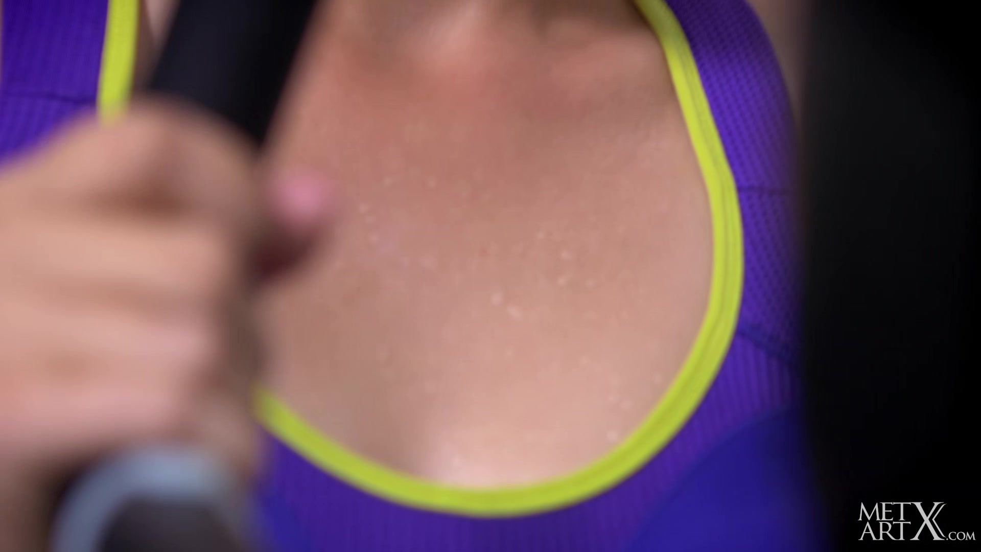 Elliptical Sweat 2 - Antonia Sainz - MetartX
