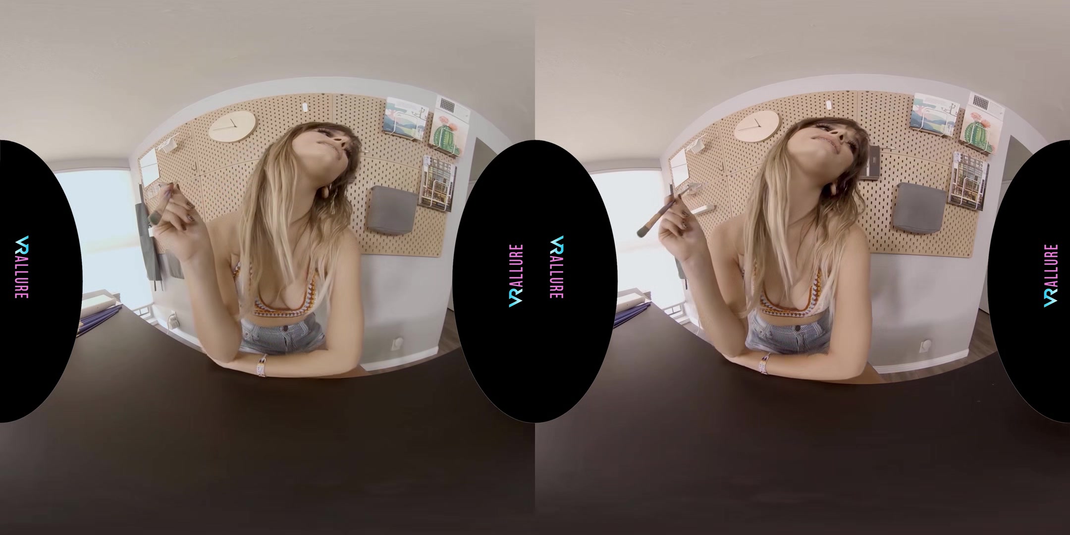 VRALLURE Does My Body Look As Good As My Art?