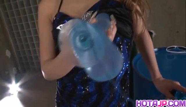 Sena Aragaki licks dildo and fucks with it before getti