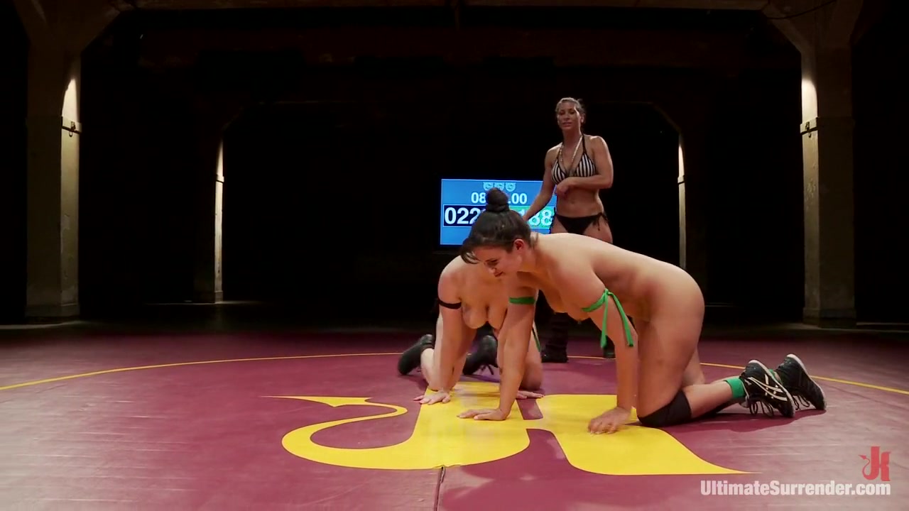 SV S10 9th meets 5th. Two Voluptuous Welterweight Clash on the mats