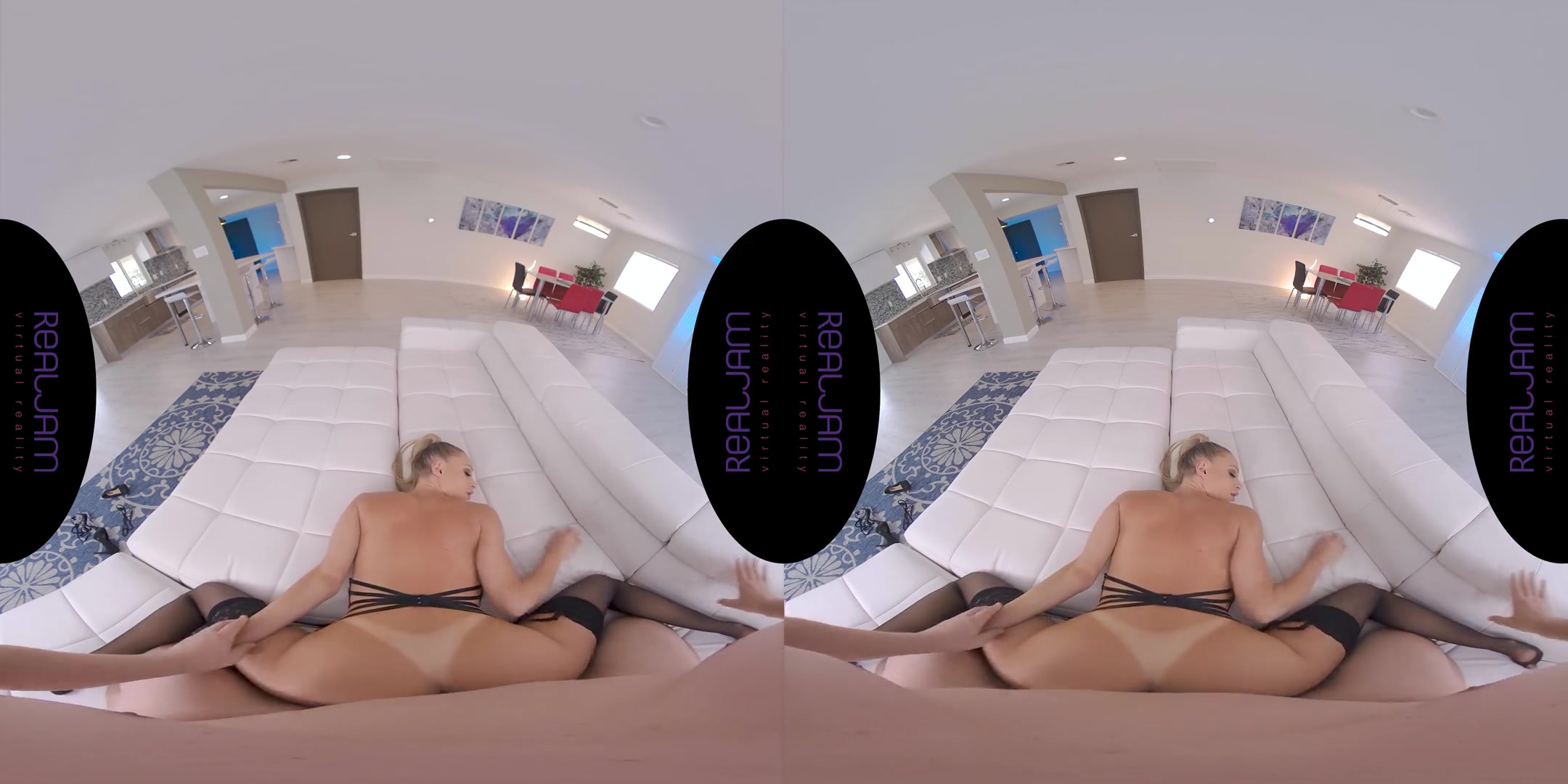 Posing Hottie Emma Hix - Blonde Babe Posing and Anal Sex
