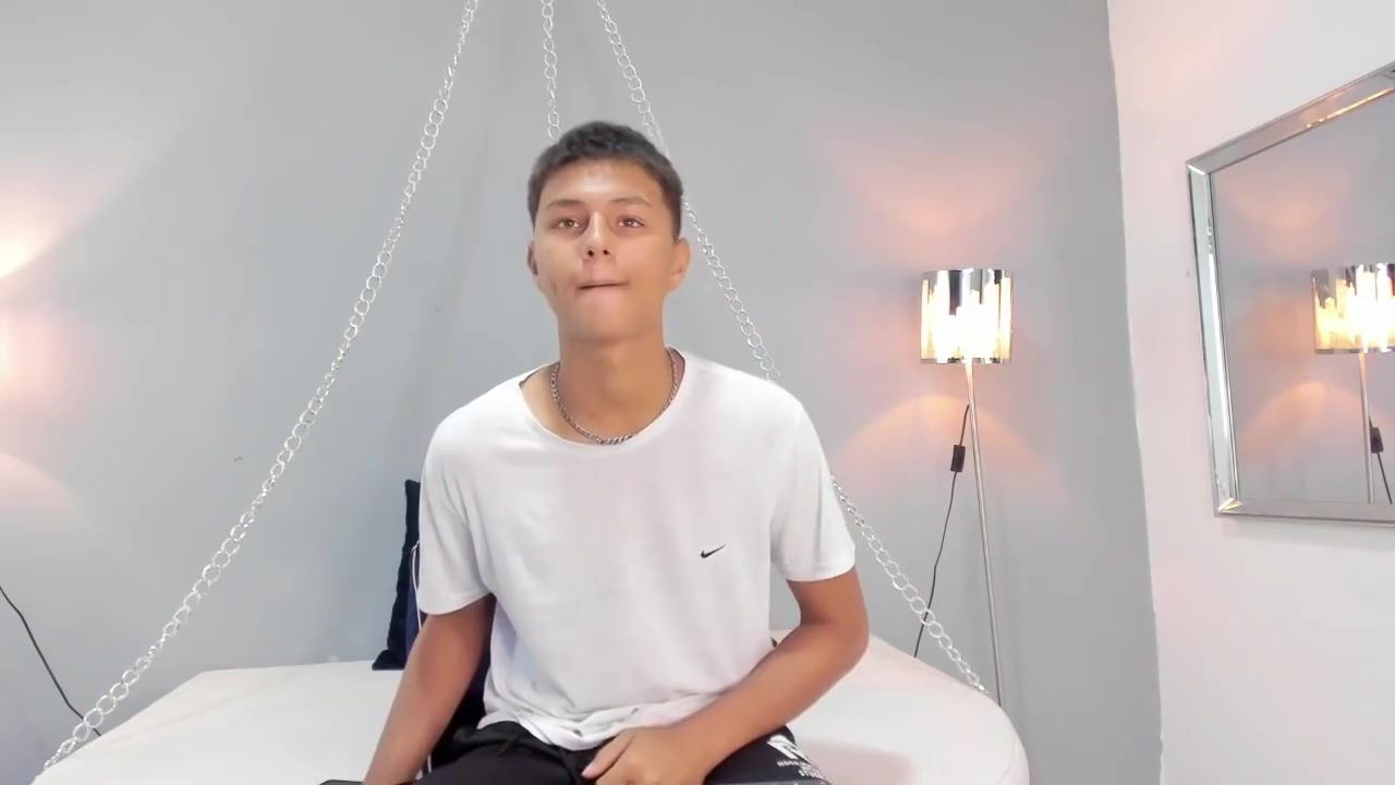 Maxandsophi1 2022 12 18 19 53