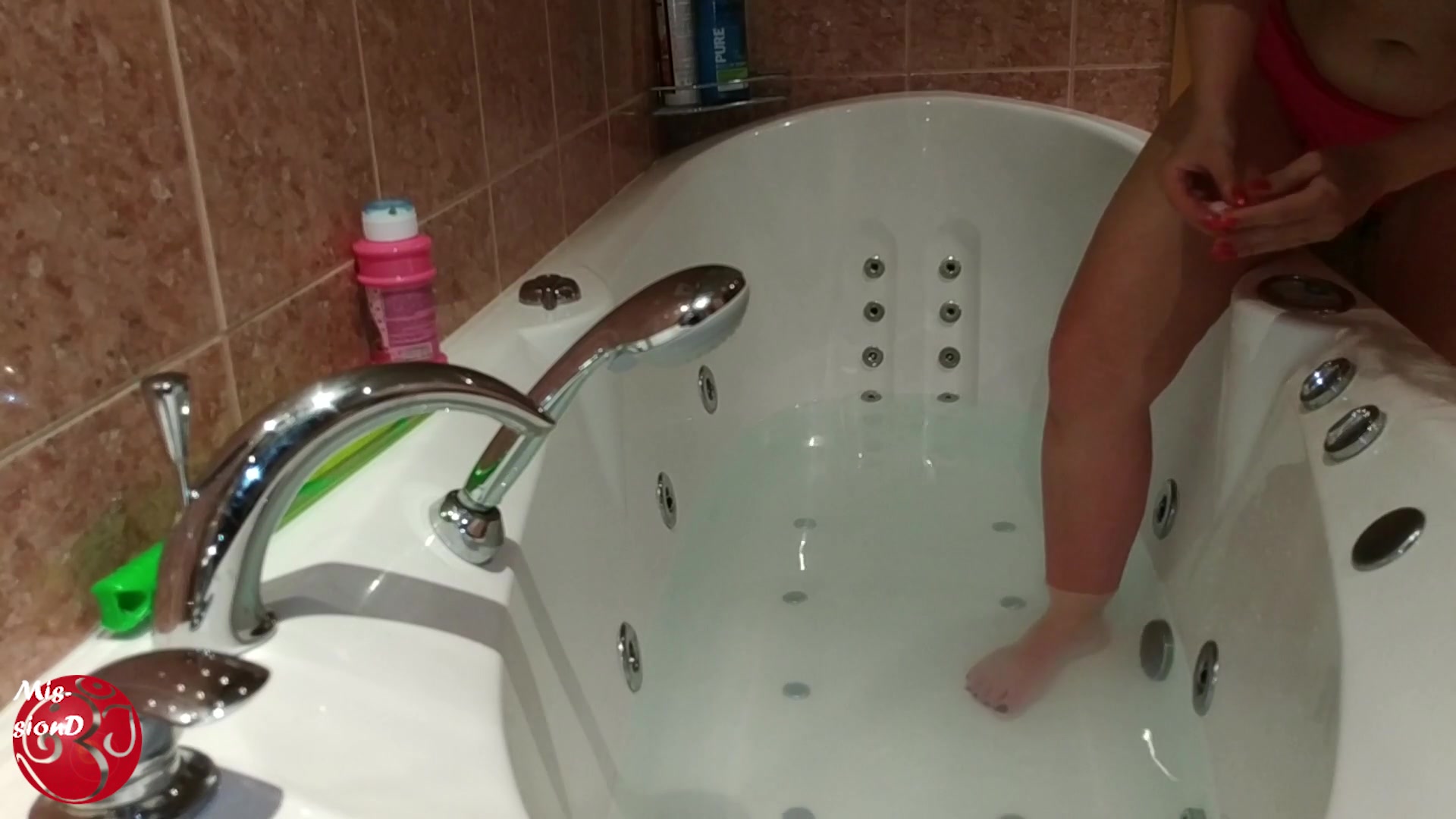 Sauna Bath With Findom - Sex Movies Featuring Findom Goaldigger