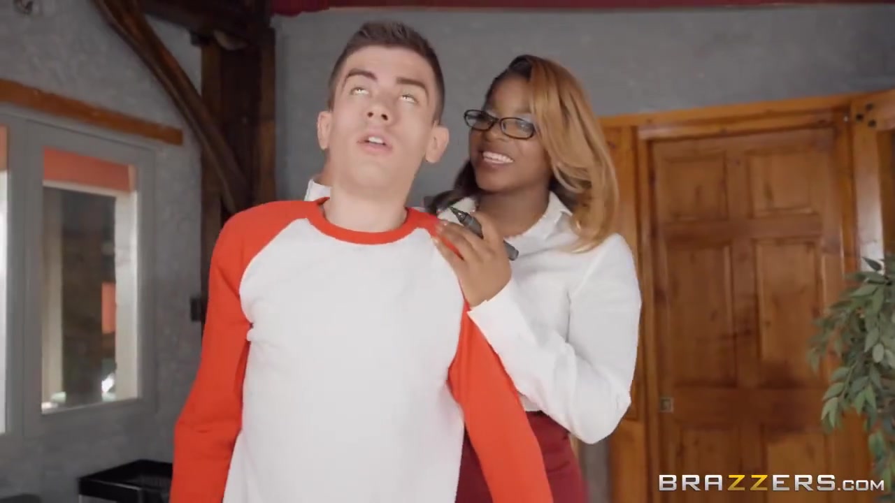 Big Tittied Very Strict Dean Punishes Jordi With Her Puss