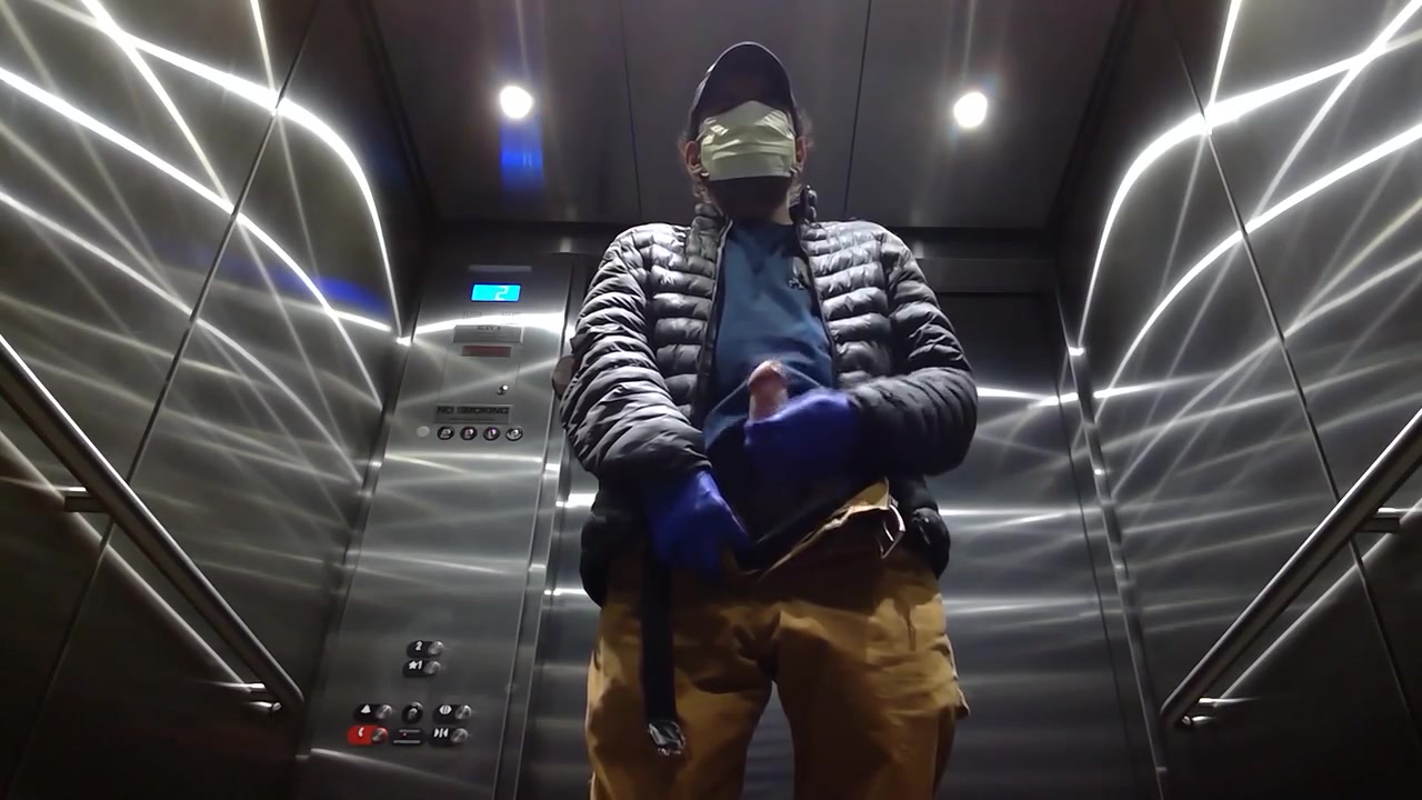 Elevator Jerking Off During Coronavirus Cums Big