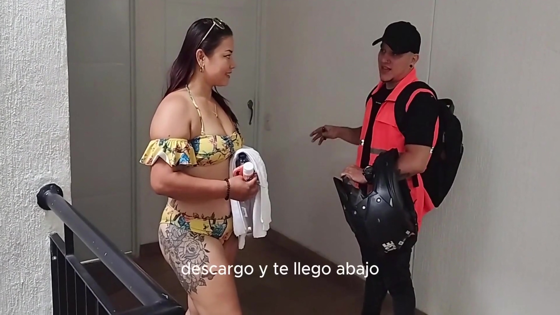 I Seduce My Neighbor By Taking Him To My Apartment