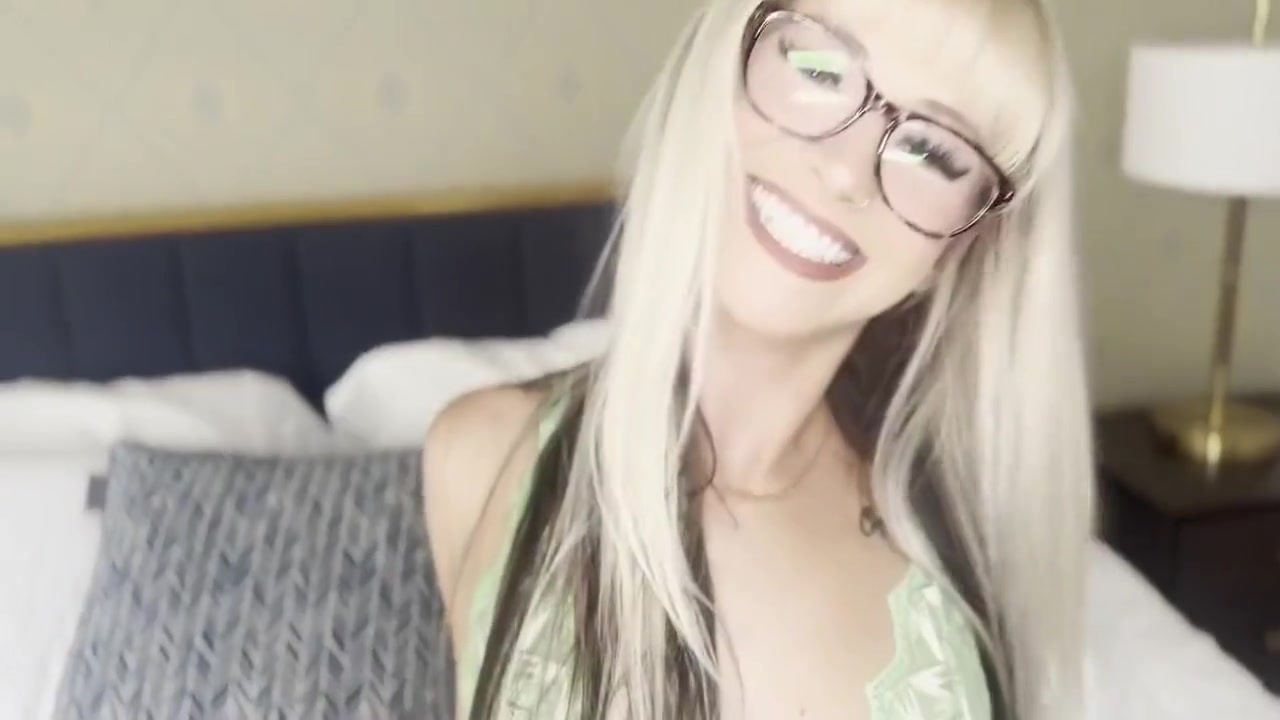 Young Hot Blonde Gets Pounded Out At Hotel
