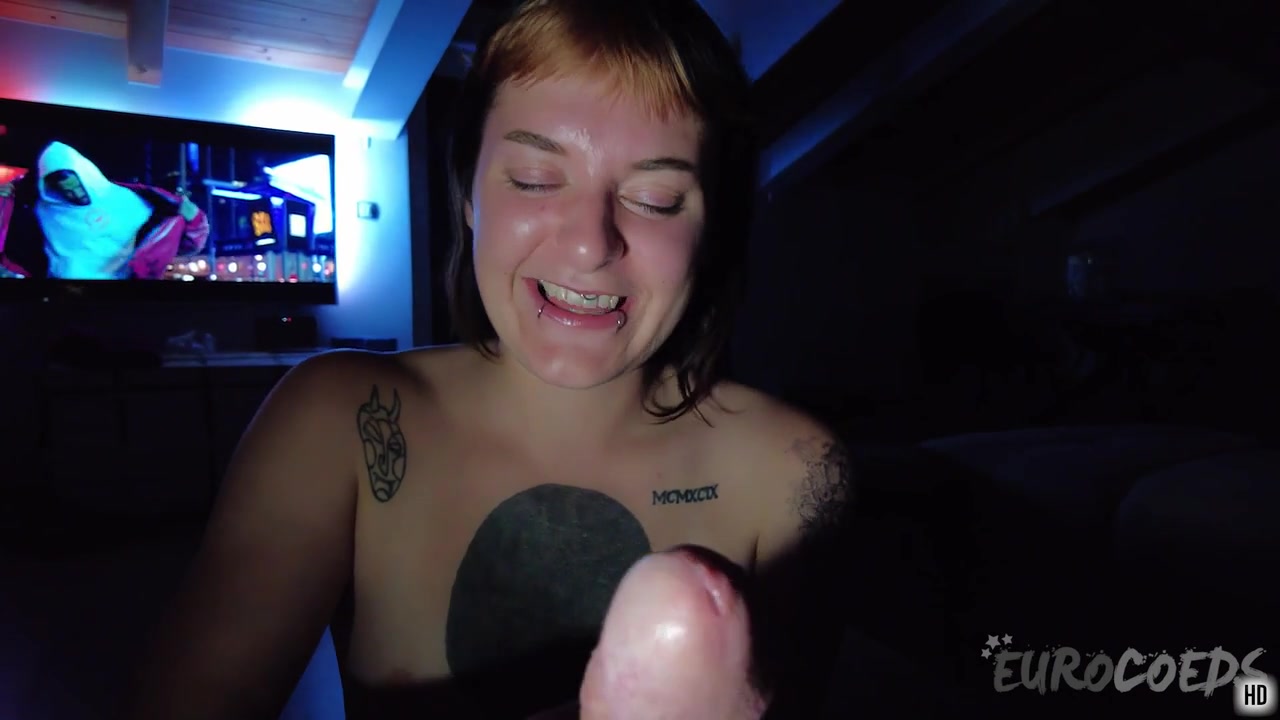 Blowjob While On Vacation From Sexy Model Brille