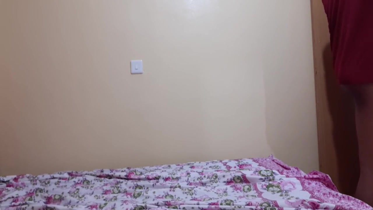 Shoga Ameingia Kwa Nyumba Yangu. Nisaidie Oya !!! 5 Min