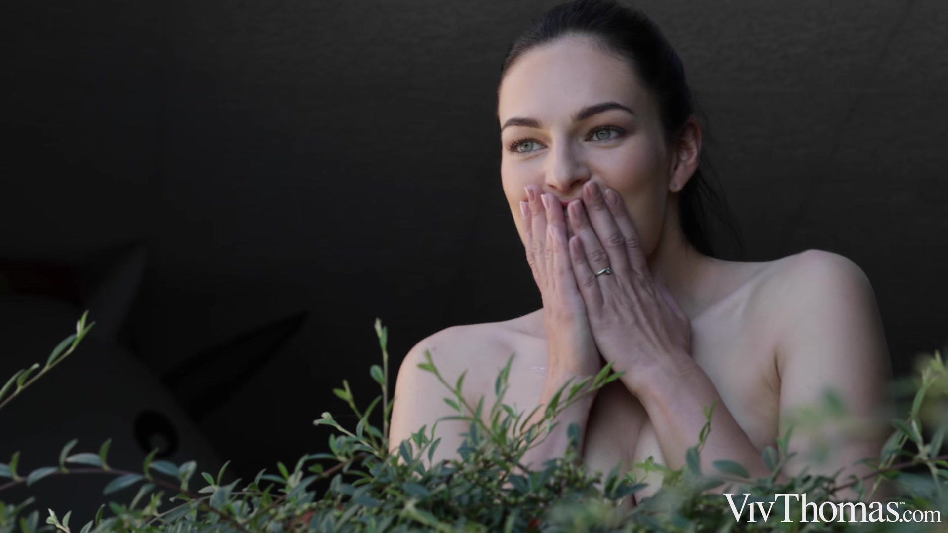 Wet And Wild - Emelie Crystal & Lee Anne - VivThomas