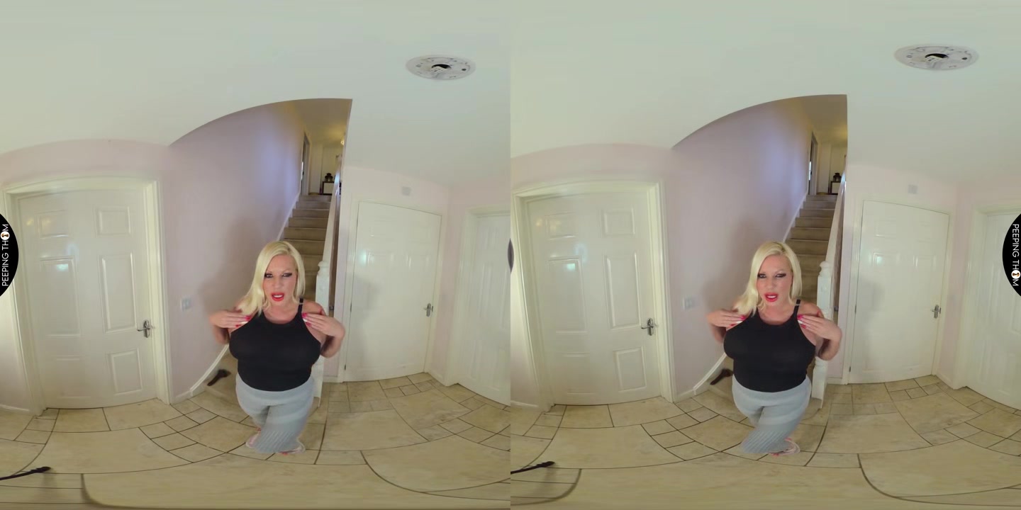 Skin Tight Leggins Squirt - PeepingThom