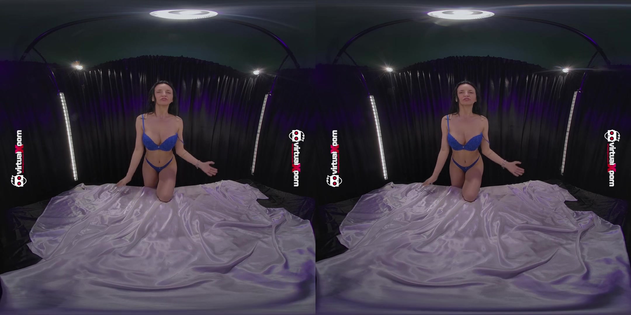 Vitoria Vontese Stretch Her Pussy Hole Extreme
