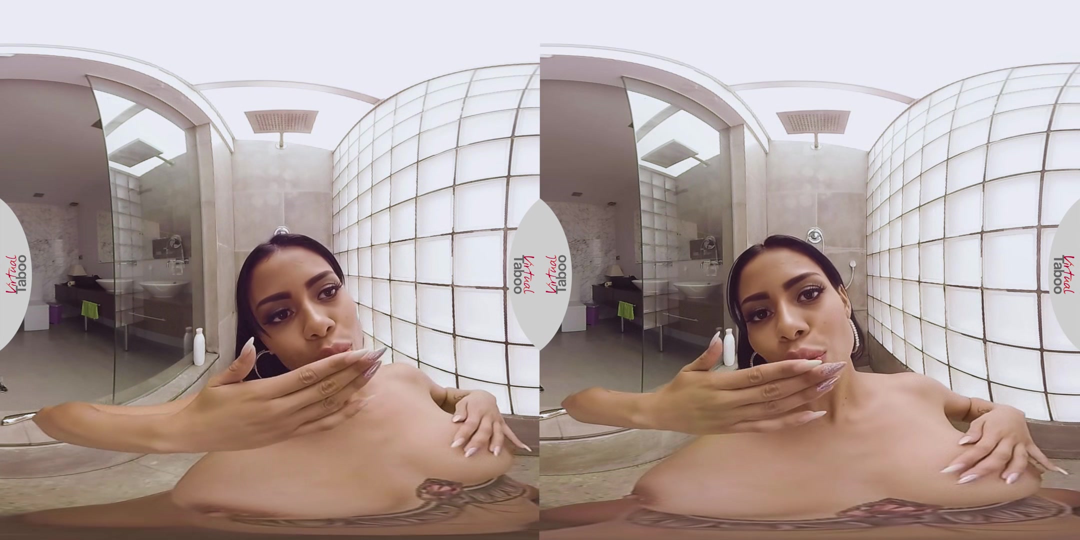 Canela Skin VR Porn: Shower Time with Canela - VirtualTaboo