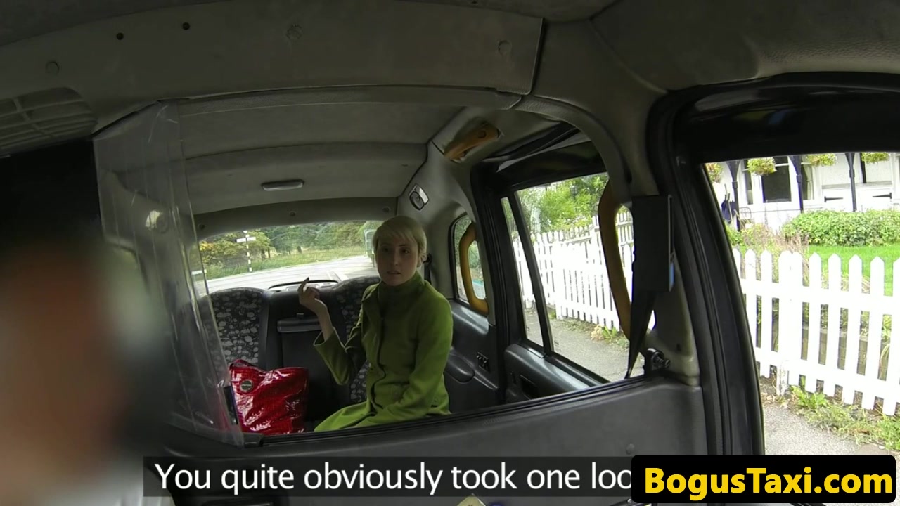 Taxi amateur taken for ride on cabbies cock