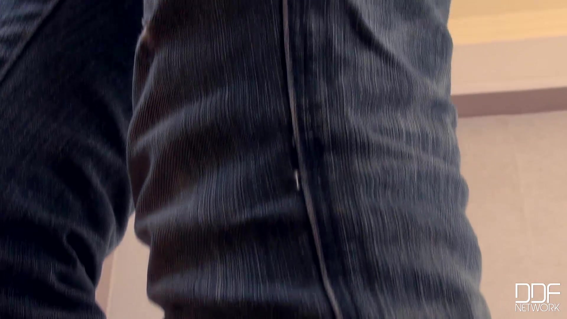 Legs for Miles - PornWorld