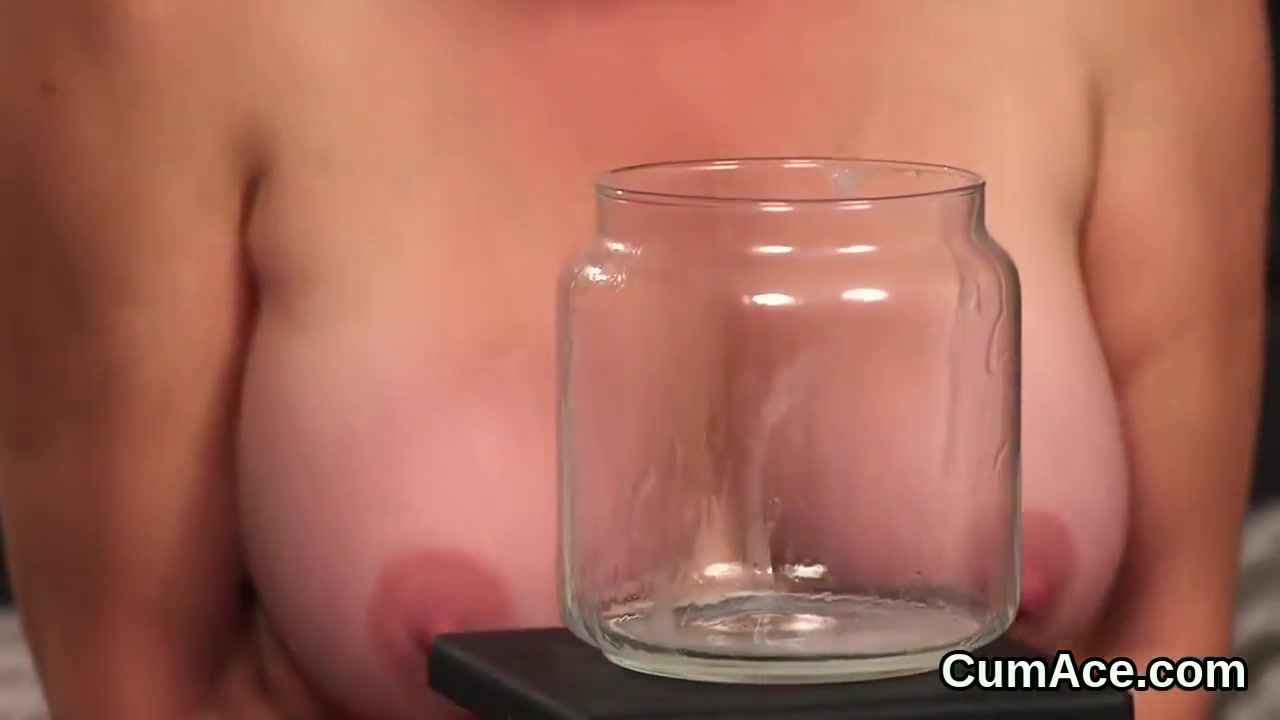 Kinky Centerfold Gets Cumshot On Her Face Sucking All T
