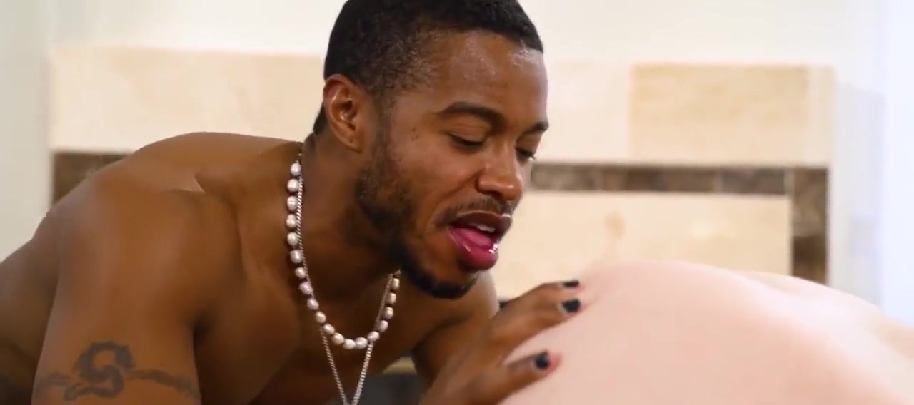 Jake Klerin And Jake Waters - Comes In For A Gay Massage Session 7 Min