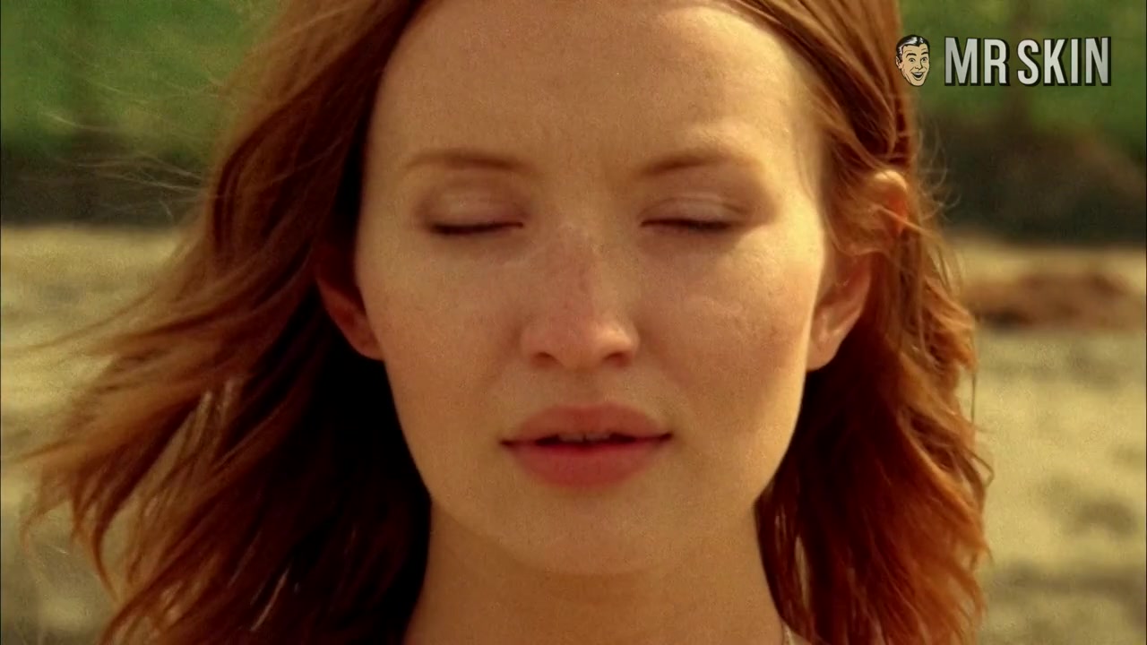 Best Of: Emily Browning - Mr.Skin