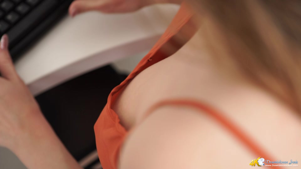 Busy Boobs - DownblouseJerk