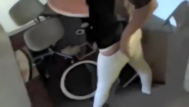Young wench'es mouth, ass and twat were deeply penetrated