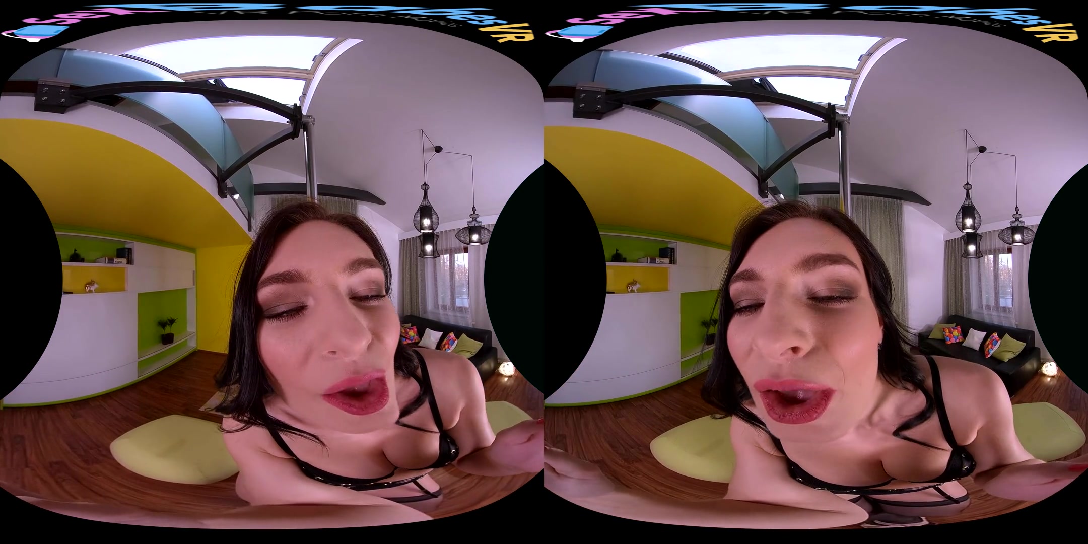 Lee Anne in Pole Dancer - SexBabesVR
