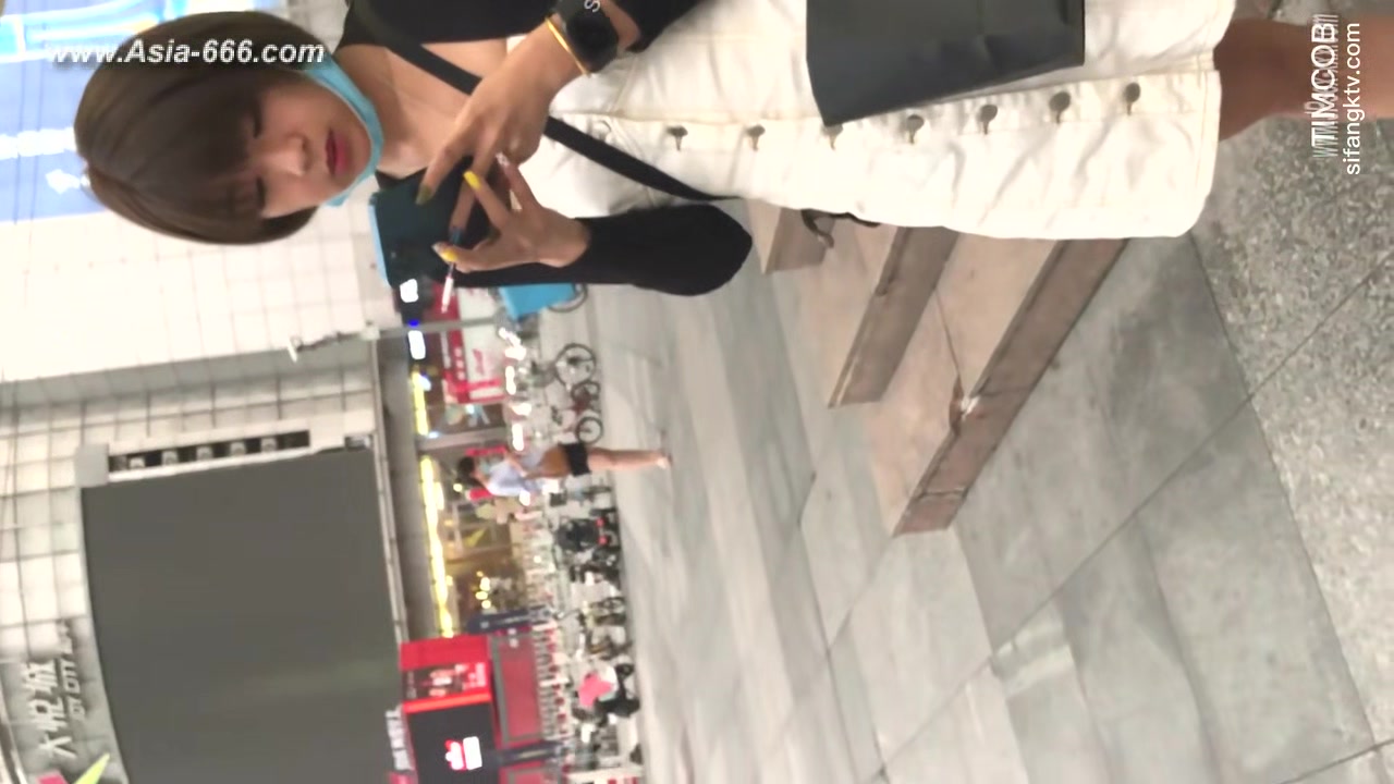 peeping chinese amateur upskirt.111