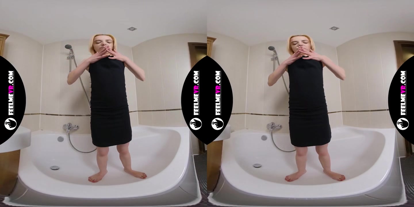 Thumbelina Masturbates In Shower Fly On The Wall - FeelMeVR