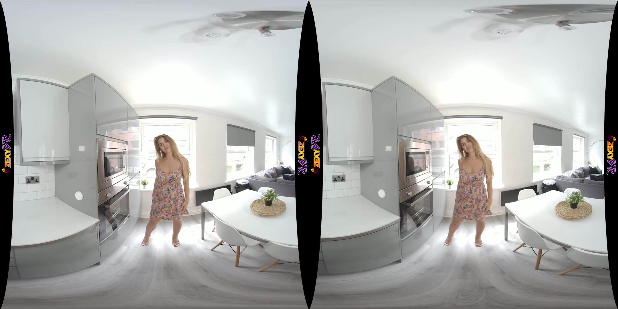 Sunny Striptease featuring Katie Louise - ZexyVR
