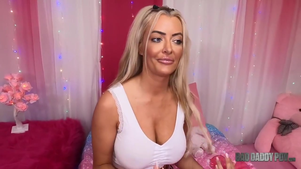 Linzee Ryder In Big Tits Bimbo Is A Cock Hungry Slut