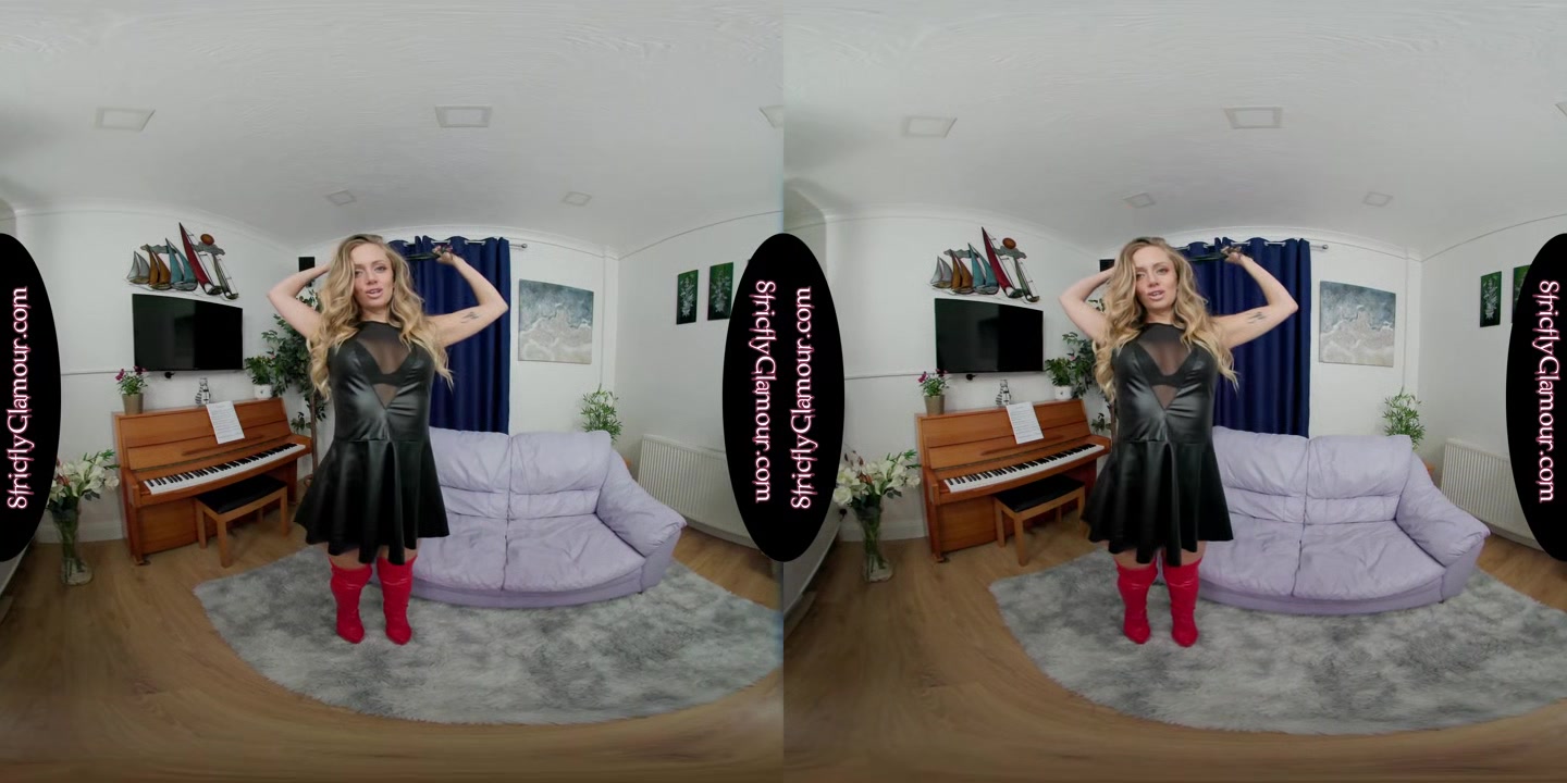 Suzi Star - StrictlyGlamourVR