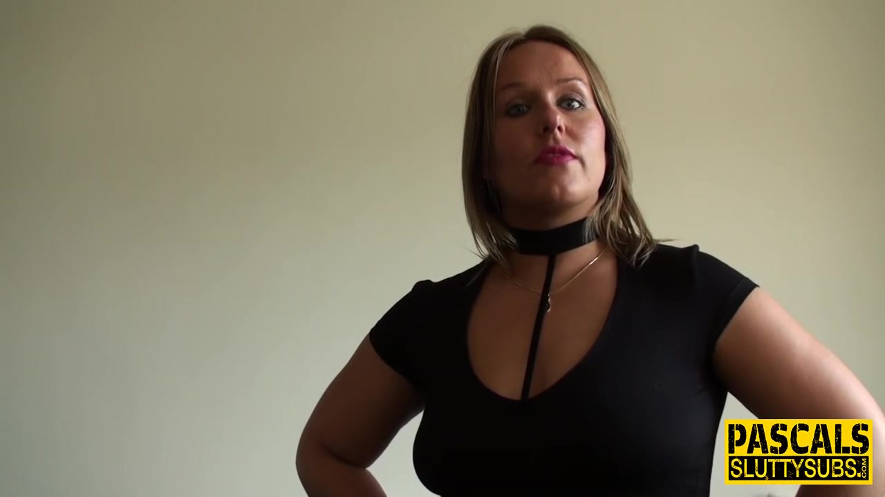 Submissive milf pounded